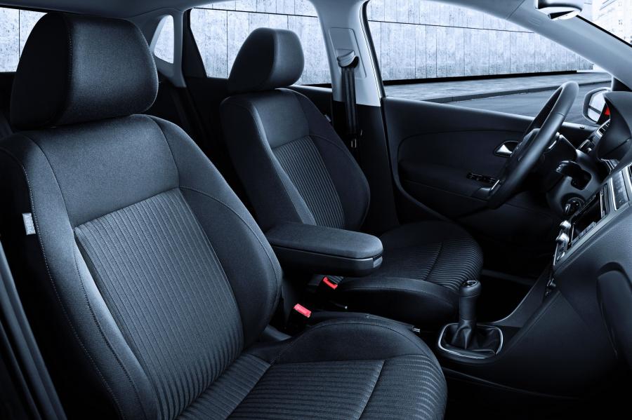  Volkswagen Polo 2009 года  (фото 16 из 23)